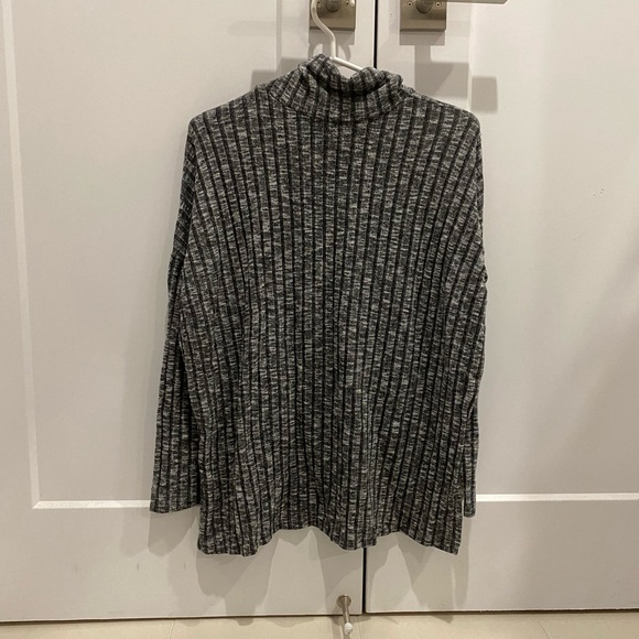 American Eagle Outfitters grey mockneck sweater M - Picture 2 of 5